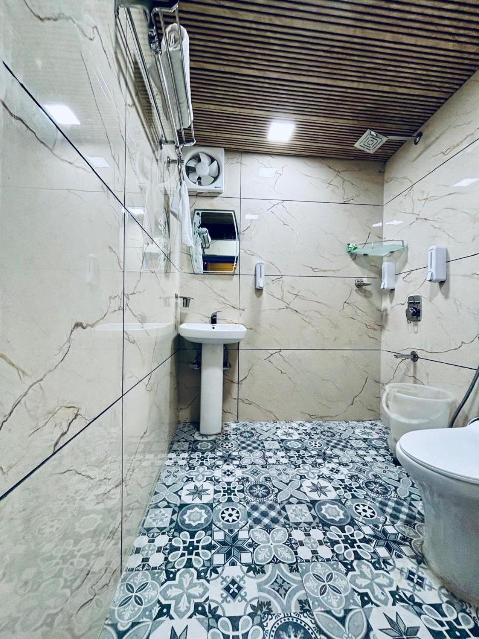 Hotel Amar موسوري المظهر الخارجي الصورة